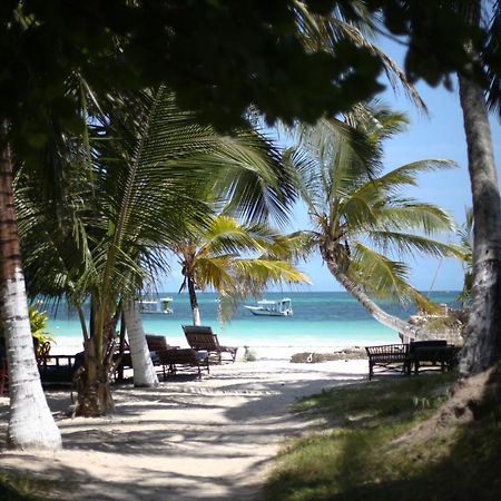 Coconut Village Beach Resort Diani Beach Exteriör bild